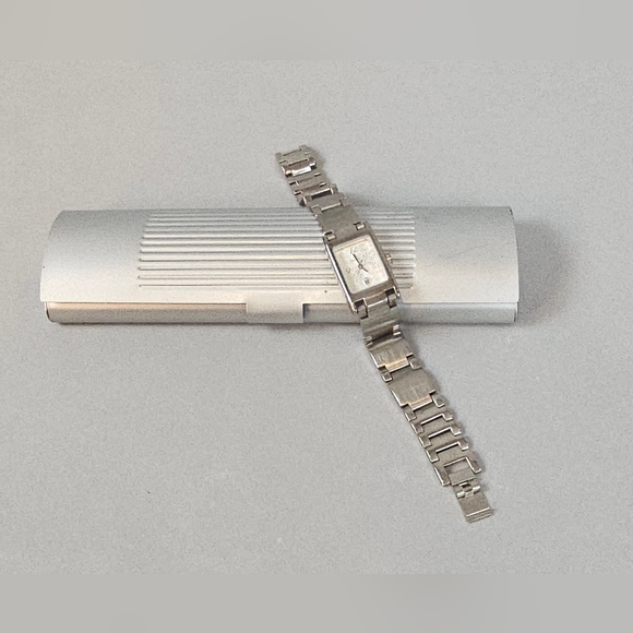 Starbucks Womens Watch - Picture 1 of 6